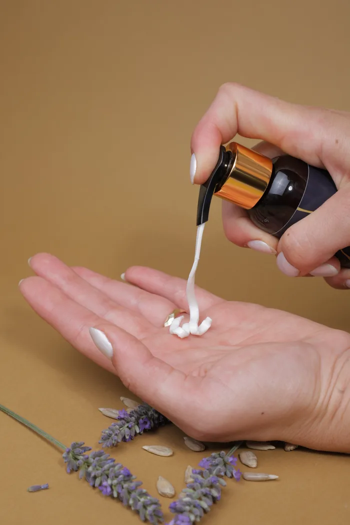 Botanical Leave-In Hair Oil photo 9