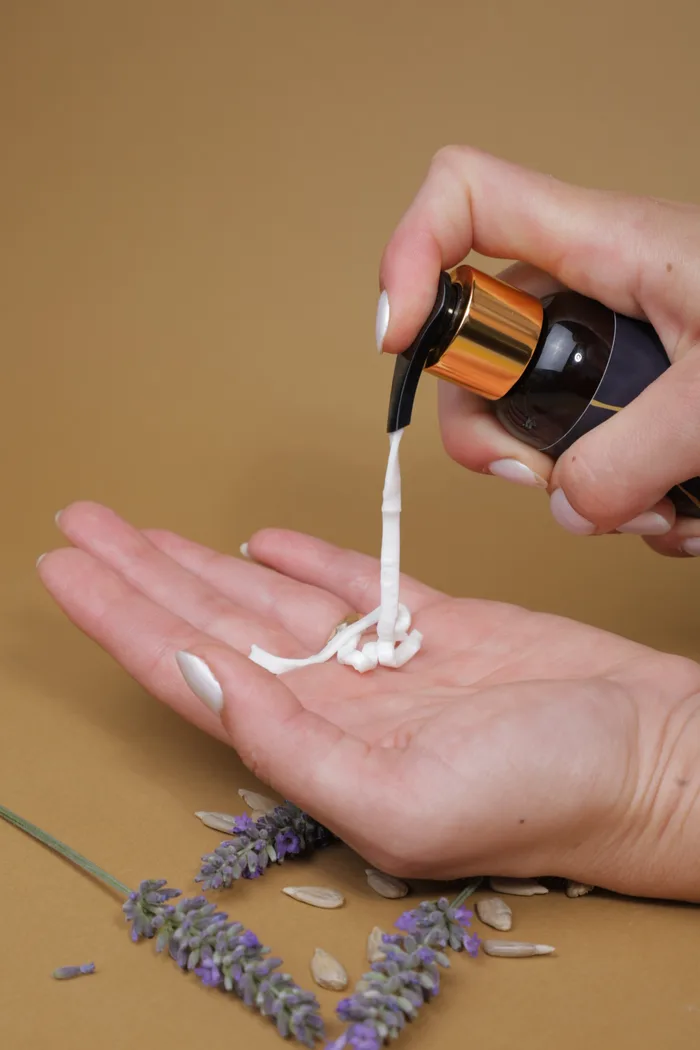 Botanical Leave-In Hair Oil photo 10